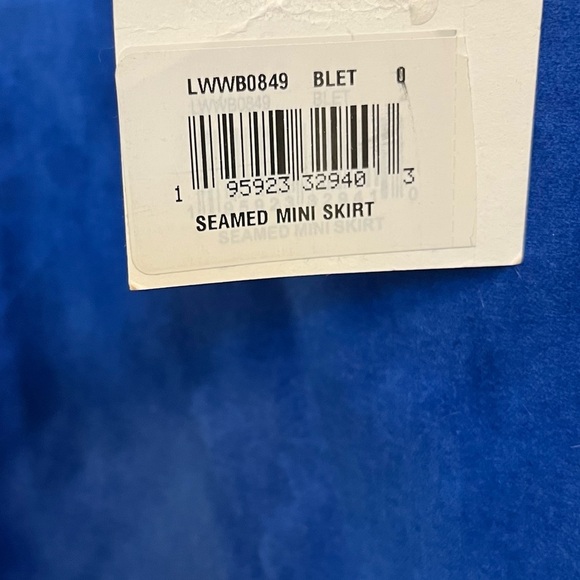 Frame Velvet Seamed Stretch Mini Skirt Bluette Size 0 NWT - Picture 5 of 7